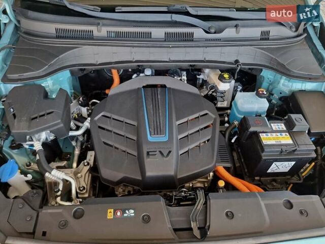 Синий Хендай Kona, объемом двигателя 0 л и пробегом 104 тыс. км за 18500 $, фото 35 на Automoto.ua