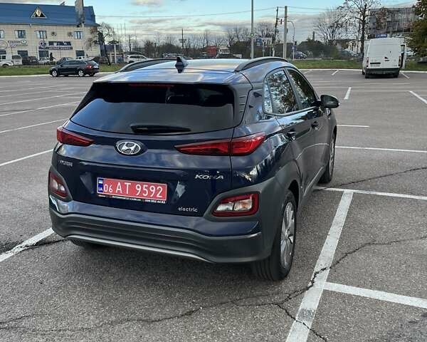 Синий Хендай Kona, объемом двигателя 0 л и пробегом 114 тыс. км за 17950 $, фото 8 на Automoto.ua