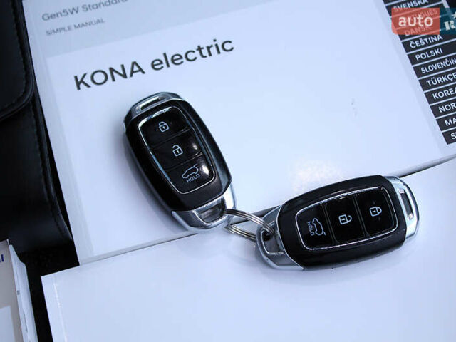 Синий Хендай Kona, объемом двигателя 0 л и пробегом 51 тыс. км за 19300 $, фото 56 на Automoto.ua