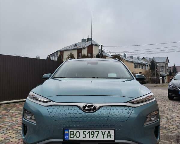 Синий Хендай Kona, объемом двигателя 0 л и пробегом 17 тыс. км за 18000 $, фото 20 на Automoto.ua