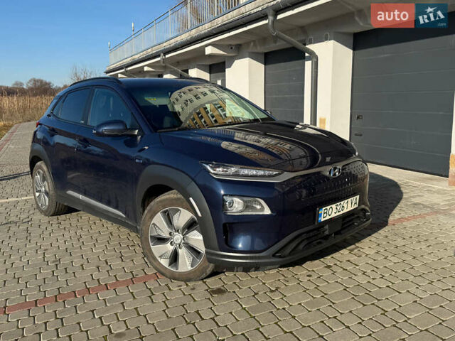Синий Хендай Kona, объемом двигателя 0 л и пробегом 99 тыс. км за 18500 $, фото 2 на Automoto.ua