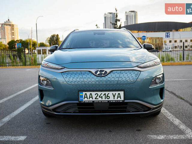 Синий Хендай Kona, объемом двигателя 0 л и пробегом 19 тыс. км за 34500 $, фото 2 на Automoto.ua