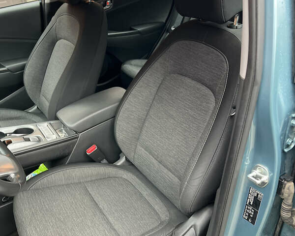 Синий Хендай Kona, объемом двигателя 0 л и пробегом 70 тыс. км за 14800 $, фото 10 на Automoto.ua