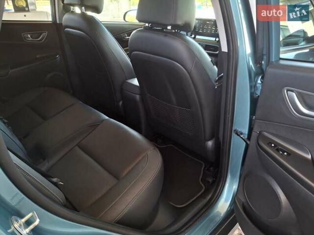 Синий Хендай Kona, объемом двигателя 0 л и пробегом 104 тыс. км за 18500 $, фото 33 на Automoto.ua
