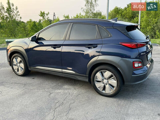 Синій Хендай Kona, об'ємом двигуна 0 л та пробігом 81 тис. км за 17000 $, фото 12 на Automoto.ua