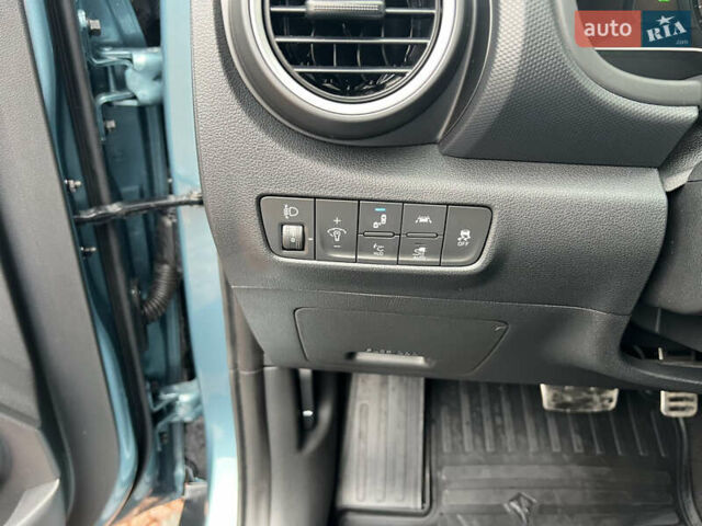 Синій Хендай Kona, об'ємом двигуна 0 л та пробігом 60 тис. км за 19500 $, фото 14 на Automoto.ua