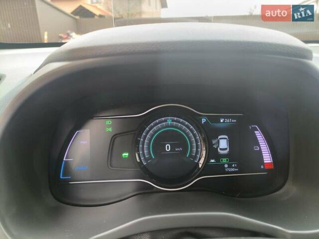 Синий Хендай Kona, объемом двигателя 0 л и пробегом 17 тыс. км за 18000 $, фото 6 на Automoto.ua