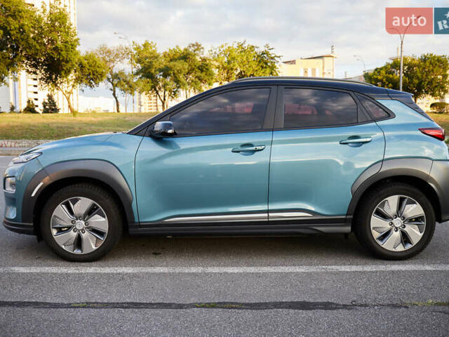 Синий Хендай Kona, объемом двигателя 0 л и пробегом 19 тыс. км за 34500 $, фото 7 на Automoto.ua