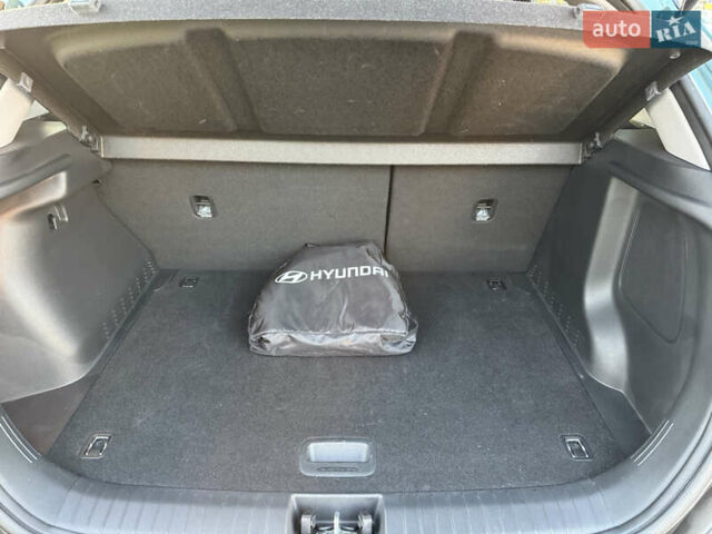 Синий Хендай Kona, объемом двигателя 0 л и пробегом 147 тыс. км за 17500 $, фото 10 на Automoto.ua