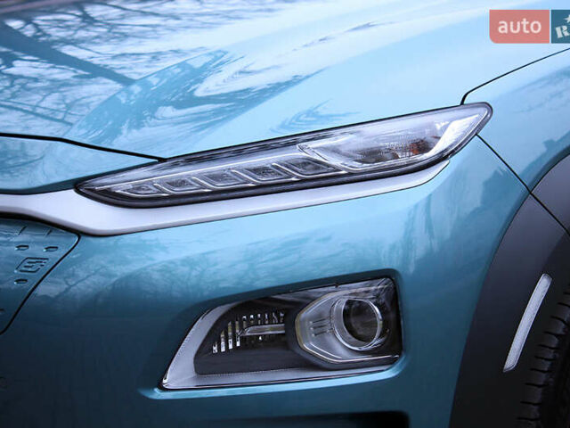 Синий Хендай Kona, объемом двигателя 0 л и пробегом 51 тыс. км за 19300 $, фото 8 на Automoto.ua