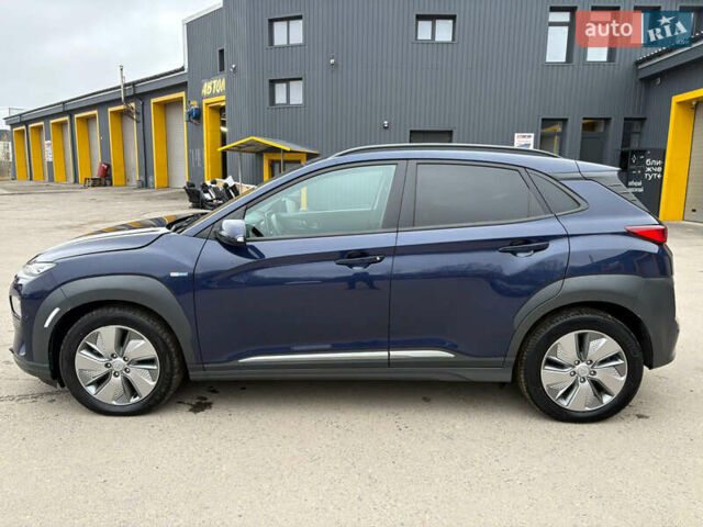 Синий Хендай Kona, объемом двигателя 0 л и пробегом 123 тыс. км за 15599 $, фото 4 на Automoto.ua