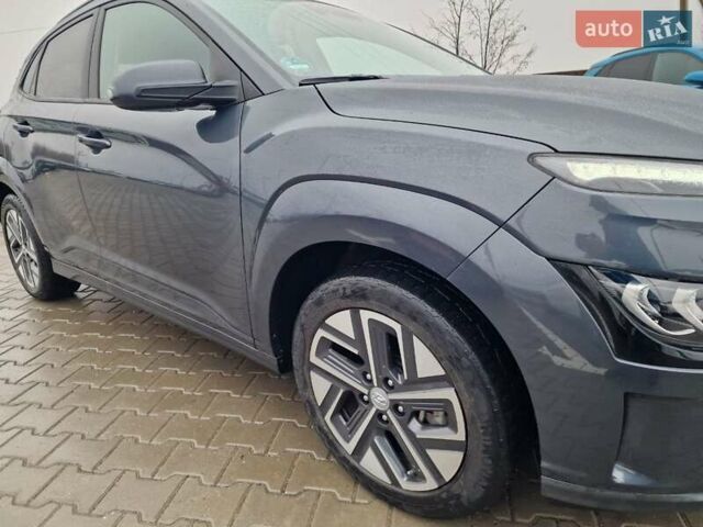 Синий Хендай Kona, объемом двигателя 0 л и пробегом 24 тыс. км за 17800 $, фото 8 на Automoto.ua