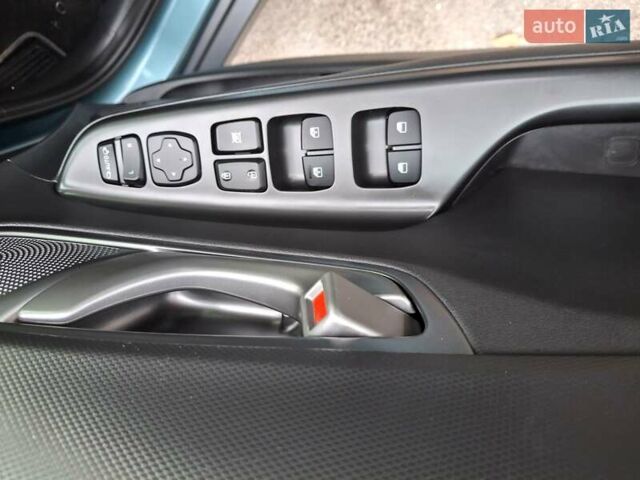 Синий Хендай Kona, объемом двигателя 0 л и пробегом 105 тыс. км за 18600 $, фото 20 на Automoto.ua
