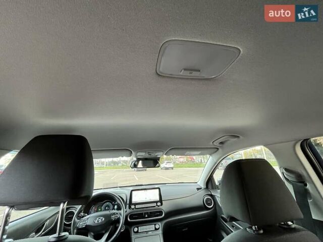 Синий Хендай Kona, объемом двигателя 0 л и пробегом 114 тыс. км за 17950 $, фото 47 на Automoto.ua