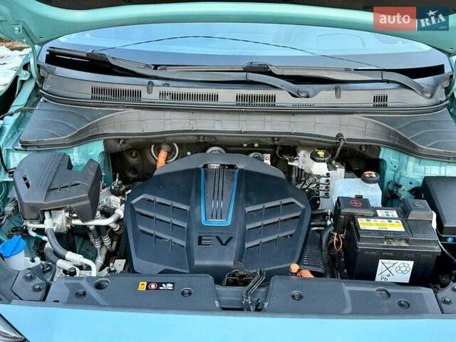 Синий Хендай Kona, объемом двигателя 0 л и пробегом 105 тыс. км за 17200 $, фото 40 на Automoto.ua