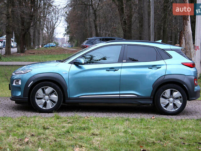 Синий Хендай Kona, объемом двигателя 0 л и пробегом 51 тыс. км за 19300 $, фото 4 на Automoto.ua