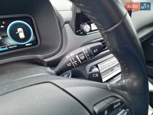 Синий Хендай Kona, объемом двигателя 0 л и пробегом 24 тыс. км за 17800 $, фото 31 на Automoto.ua