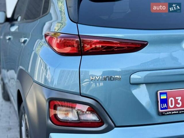 Синий Хендай Kona, объемом двигателя 0 л и пробегом 85 тыс. км за 17900 $, фото 27 на Automoto.ua