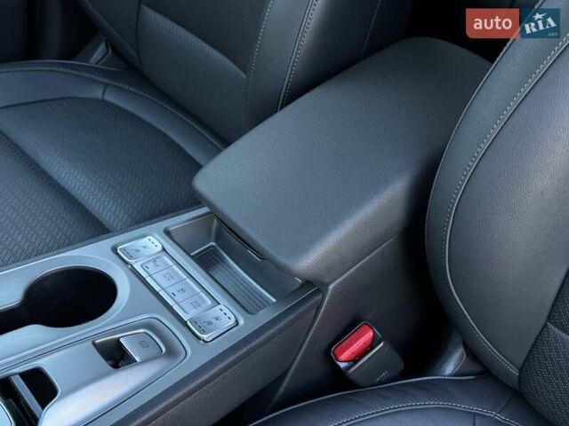 Синий Хендай Kona, объемом двигателя 0 л и пробегом 85 тыс. км за 17900 $, фото 56 на Automoto.ua