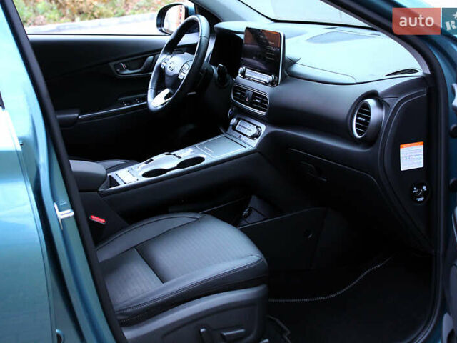 Синий Хендай Kona, объемом двигателя 0 л и пробегом 51 тыс. км за 19300 $, фото 14 на Automoto.ua