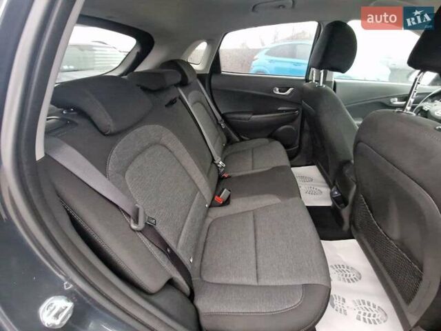 Синий Хендай Kona, объемом двигателя 0 л и пробегом 24 тыс. км за 17800 $, фото 45 на Automoto.ua