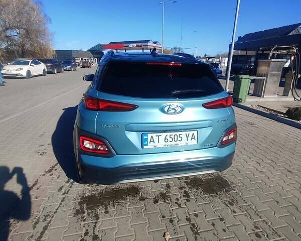Синий Хендай Kona, объемом двигателя 0 л и пробегом 105 тыс. км за 16550 $, фото 4 на Automoto.ua