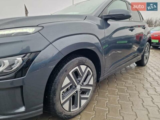 Синий Хендай Kona, объемом двигателя 0 л и пробегом 24 тыс. км за 17800 $, фото 1 на Automoto.ua