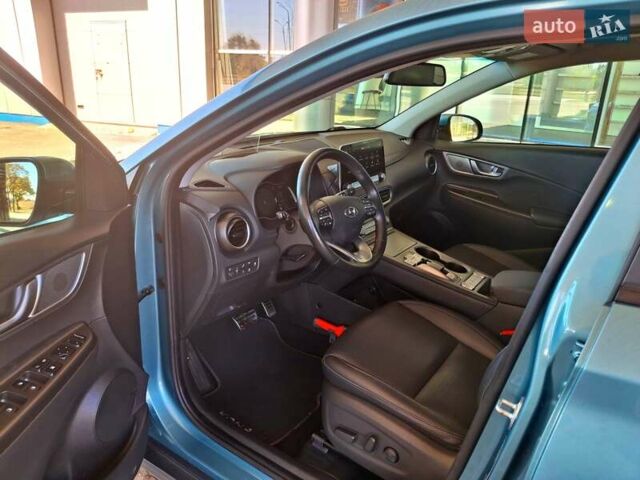 Синий Хендай Kona, объемом двигателя 0 л и пробегом 104 тыс. км за 18500 $, фото 13 на Automoto.ua