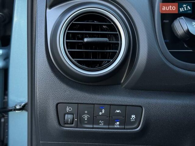 Синий Хендай Kona, объемом двигателя 0 л и пробегом 85 тыс. км за 17900 $, фото 49 на Automoto.ua