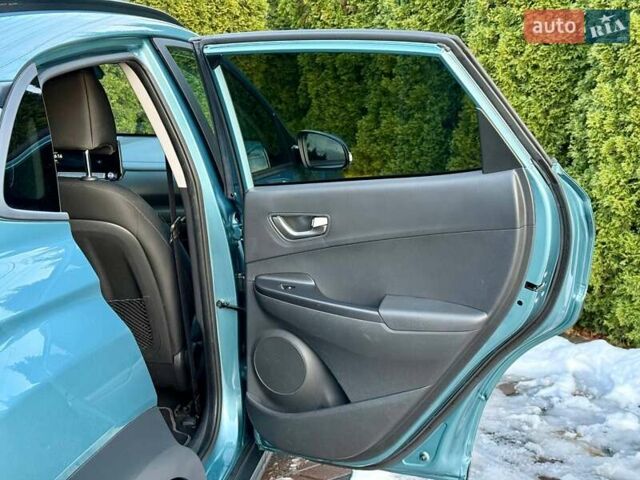 Синий Хендай Kona, объемом двигателя 0 л и пробегом 105 тыс. км за 17200 $, фото 24 на Automoto.ua