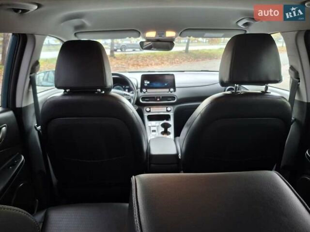 Синий Хендай Kona, объемом двигателя 0 л и пробегом 105 тыс. км за 18600 $, фото 30 на Automoto.ua