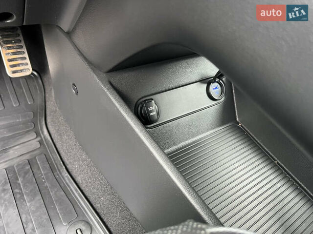 Синій Хендай Kona, об'ємом двигуна 0 л та пробігом 60 тис. км за 19500 $, фото 15 на Automoto.ua