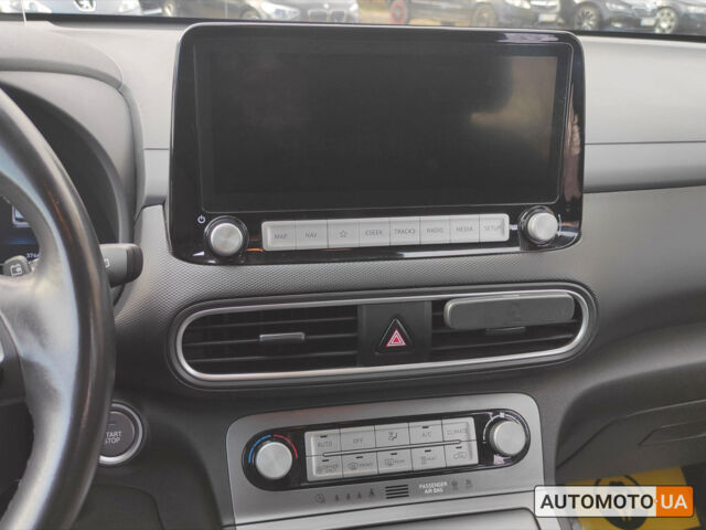 Синий Хендай Kona, объемом двигателя 64 л и пробегом 37 тыс. км за 19900 $, фото 19 на Automoto.ua