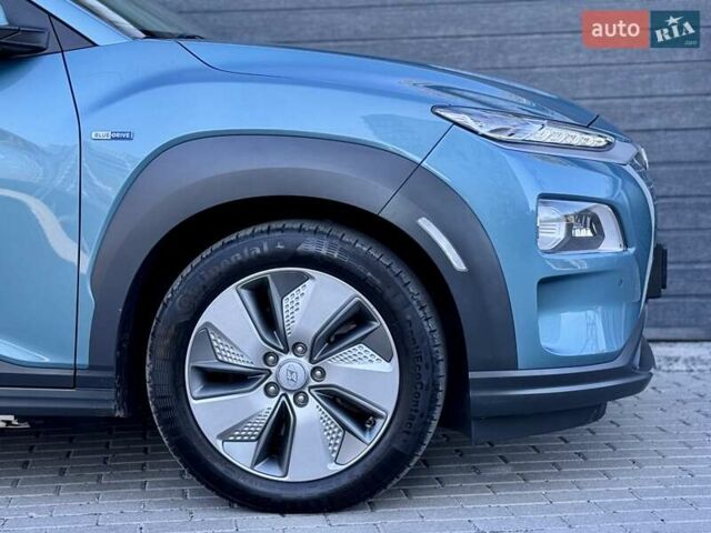 Синий Хендай Kona, объемом двигателя 0 л и пробегом 85 тыс. км за 17900 $, фото 31 на Automoto.ua