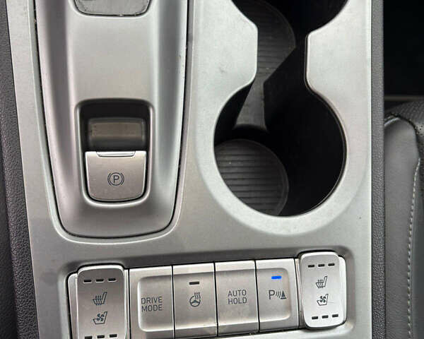 Синий Хендай Kona, объемом двигателя 0 л и пробегом 123 тыс. км за 15599 $, фото 29 на Automoto.ua