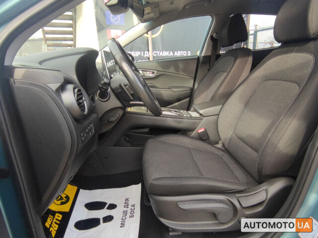 Синий Хендай Kona, объемом двигателя 64 л и пробегом 37 тыс. км за 19900 $, фото 9 на Automoto.ua