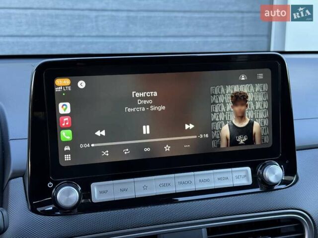 Синий Хендай Kona, объемом двигателя 0 л и пробегом 85 тыс. км за 17900 $, фото 62 на Automoto.ua