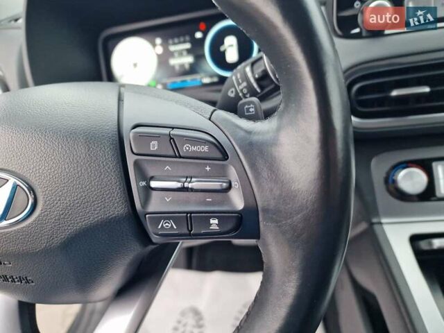 Синий Хендай Kona, объемом двигателя 0 л и пробегом 24 тыс. км за 17800 $, фото 30 на Automoto.ua