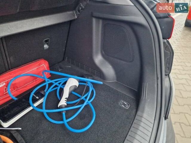 Синий Хендай Kona, объемом двигателя 0 л и пробегом 24 тыс. км за 17800 $, фото 53 на Automoto.ua