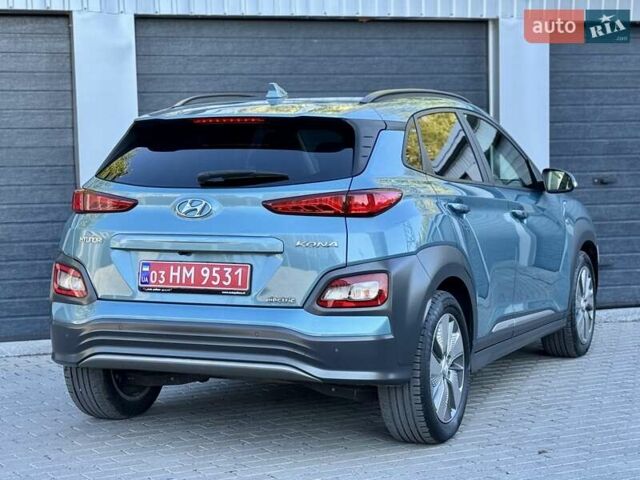 Синий Хендай Kona, объемом двигателя 0 л и пробегом 85 тыс. км за 17900 $, фото 19 на Automoto.ua