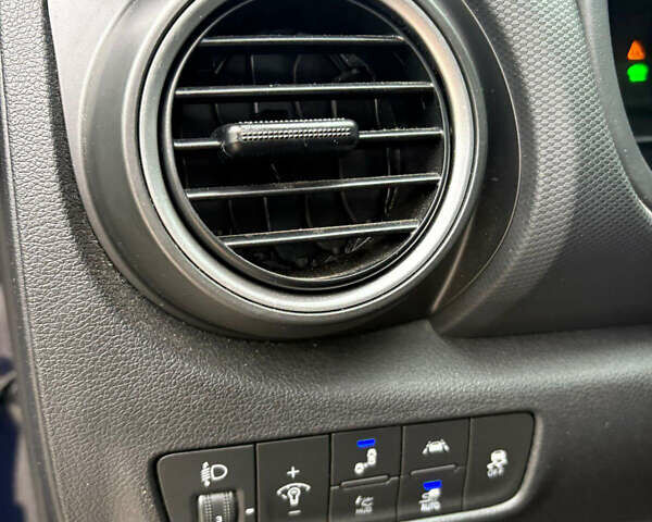 Синий Хендай Kona, объемом двигателя 0 л и пробегом 123 тыс. км за 15599 $, фото 25 на Automoto.ua