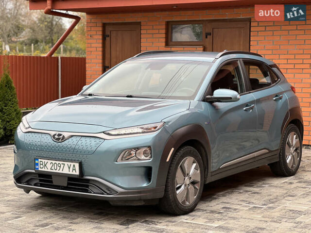 Синий Хендай Kona, объемом двигателя 0 л и пробегом 70 тыс. км за 14800 $, фото 4 на Automoto.ua