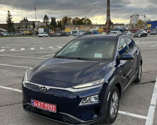 Синий Хендай Kona, объемом двигателя 0 л и пробегом 114 тыс. км за 17950 $, фото 19 на Automoto.ua