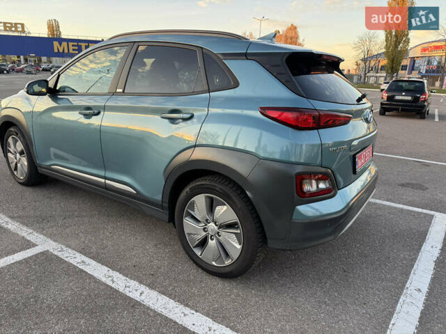 Синій Хендай Kona, об'ємом двигуна 0 л та пробігом 147 тис. км за 17900 $, фото 5 на Automoto.ua