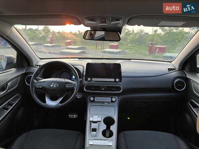 Синій Хендай Kona, об'ємом двигуна 0 л та пробігом 81 тис. км за 17000 $, фото 29 на Automoto.ua