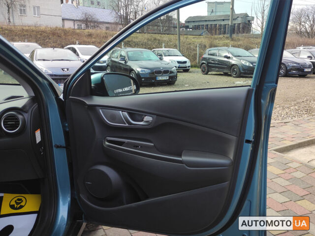 Синий Хендай Kona, объемом двигателя 64 л и пробегом 37 тыс. км за 19900 $, фото 20 на Automoto.ua