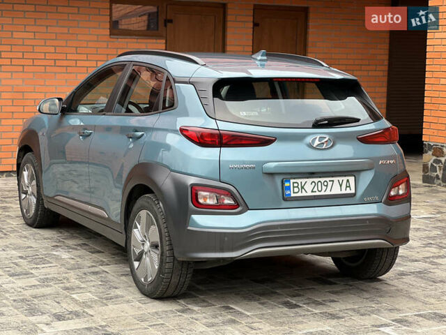 Синий Хендай Kona, объемом двигателя 0 л и пробегом 70 тыс. км за 14800 $, фото 6 на Automoto.ua