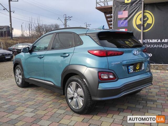 Синий Хендай Kona, объемом двигателя 64 л и пробегом 37 тыс. км за 19900 $, фото 4 на Automoto.ua