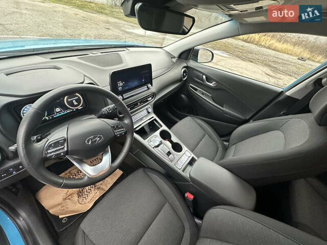 Синий Хендай Kona, объемом двигателя 0 л и пробегом 51 тыс. км за 17400 $, фото 16 на Automoto.ua