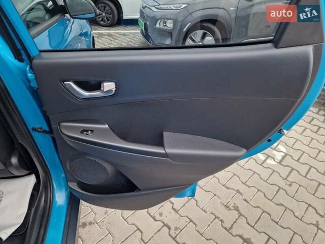 Синий Хендай Kona, объемом двигателя 0 л и пробегом 43 тыс. км за 17700 $, фото 42 на Automoto.ua